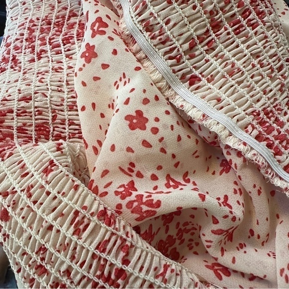 Princess Polly Cream & Red Floral Sheer V-Neck Wide Smocked Waist Mini Dress 8 - Picture 16 of 16